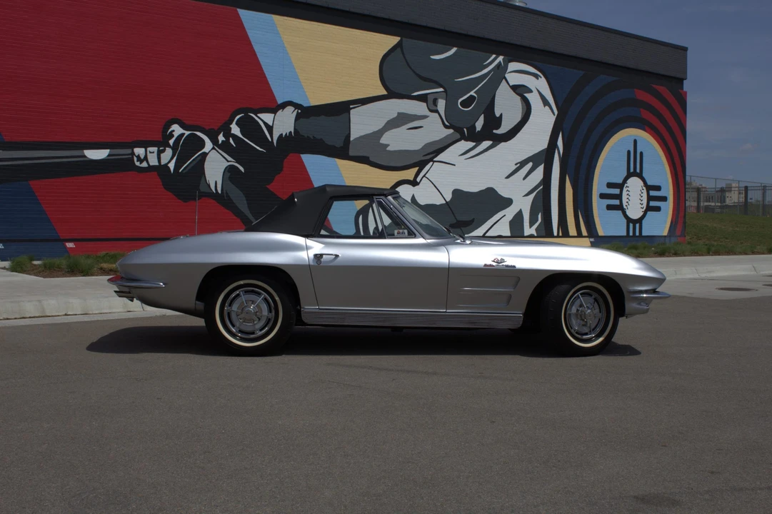 1963 Chevrolet Corvette C2 - Image 30 of 31