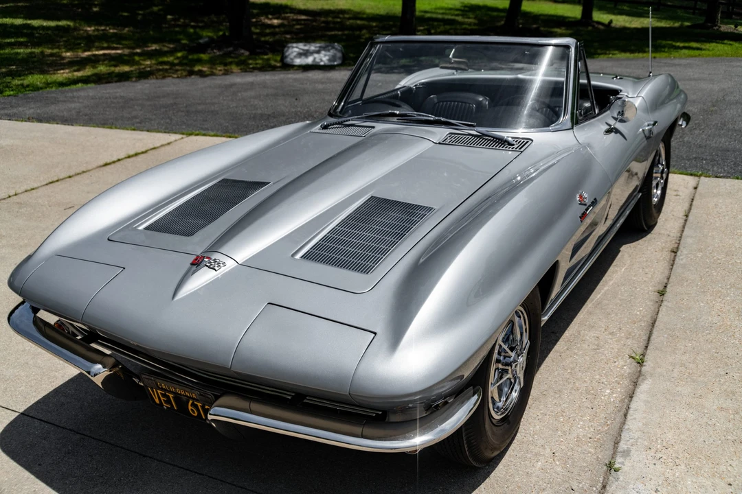 1963 Chevrolet Corvette C2 - Image 25 of 31