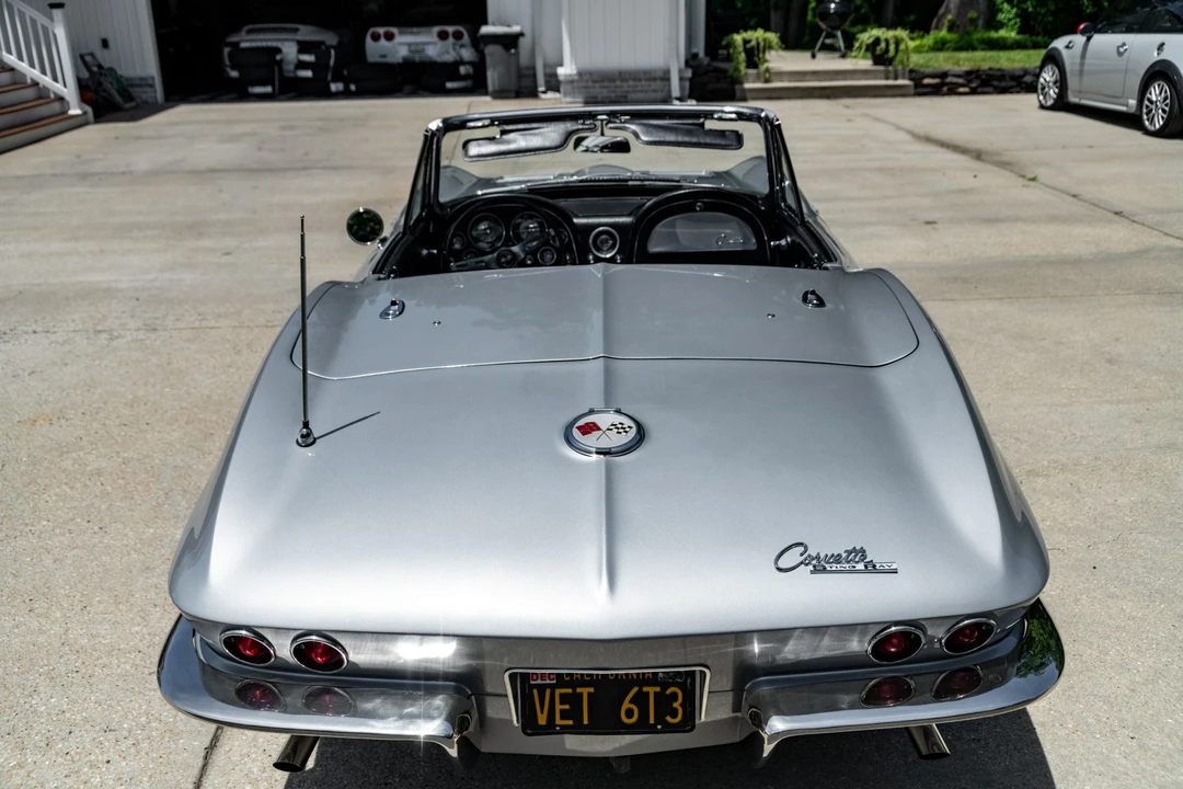 1963 Chevrolet Corvette C2 - Image 19 of 31