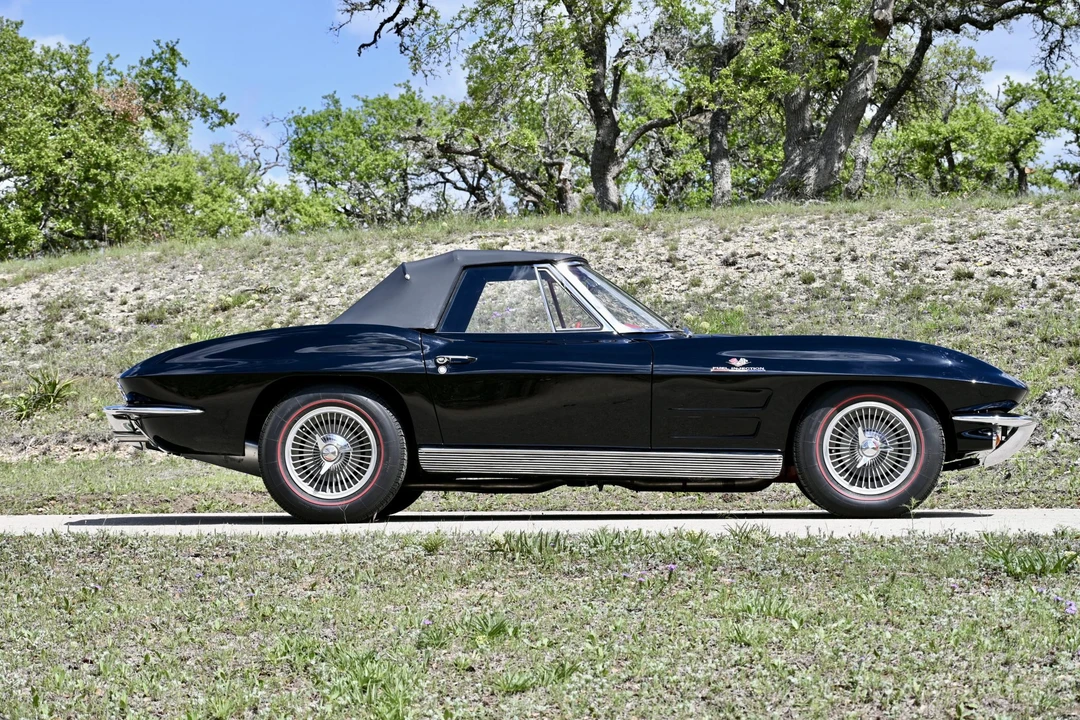 1963 Chevrolet Corvette C2 - Image 21 of 31