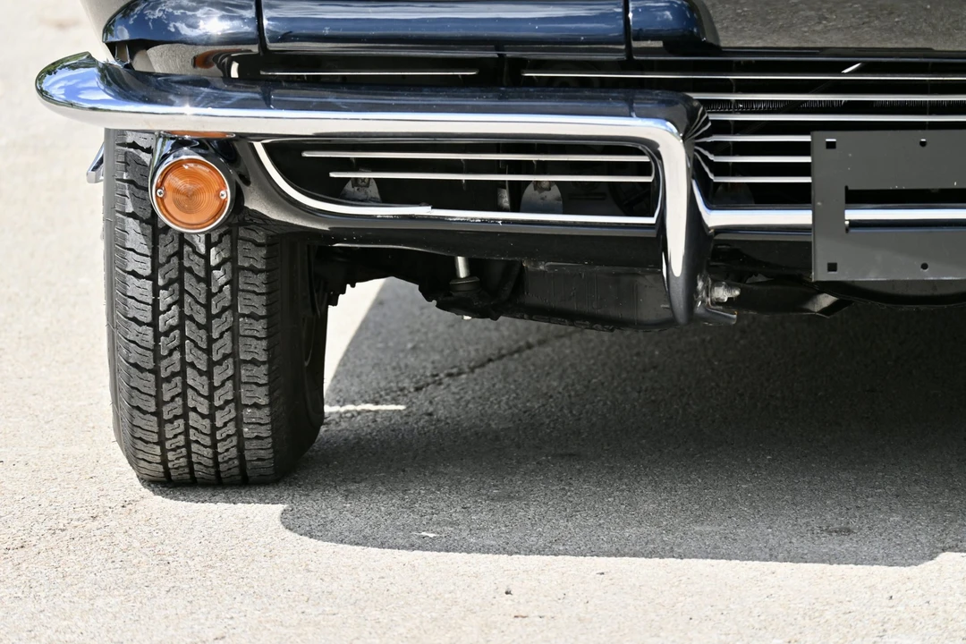 1963 Chevrolet Corvette C2 - Image 28 of 31