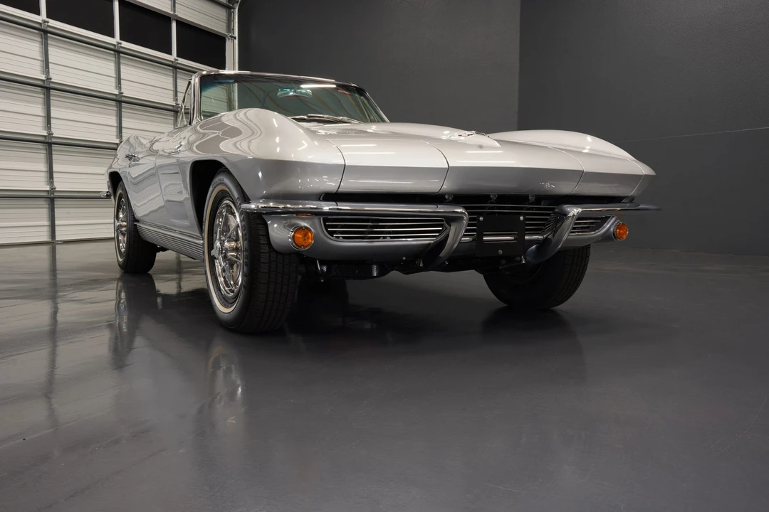 1963 Chevrolet Corvette C2 - Image 24 of 31