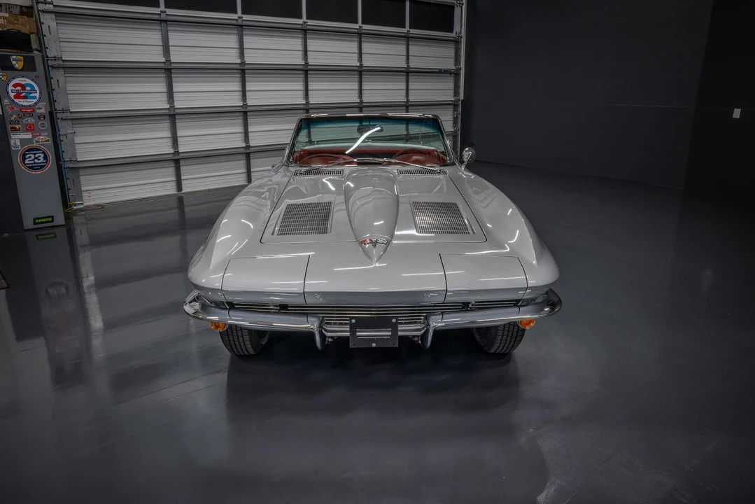 1963 Chevrolet Corvette C2 - Image 25 of 31