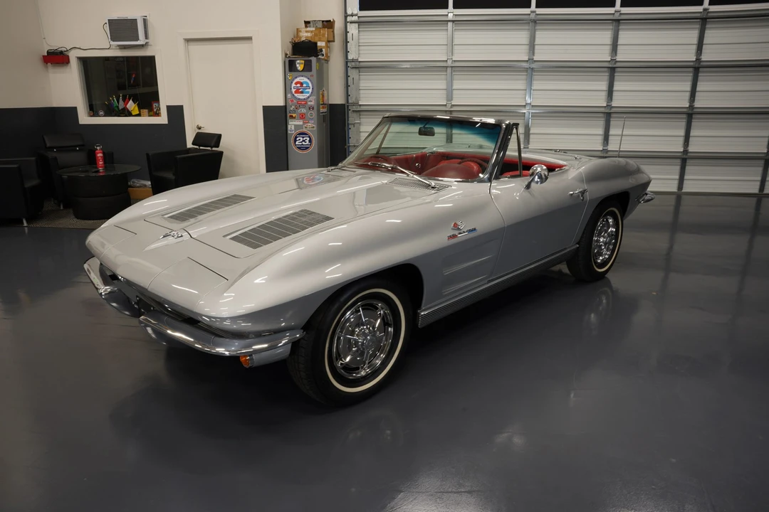 1963 Chevrolet Corvette C2 - Image 30 of 31