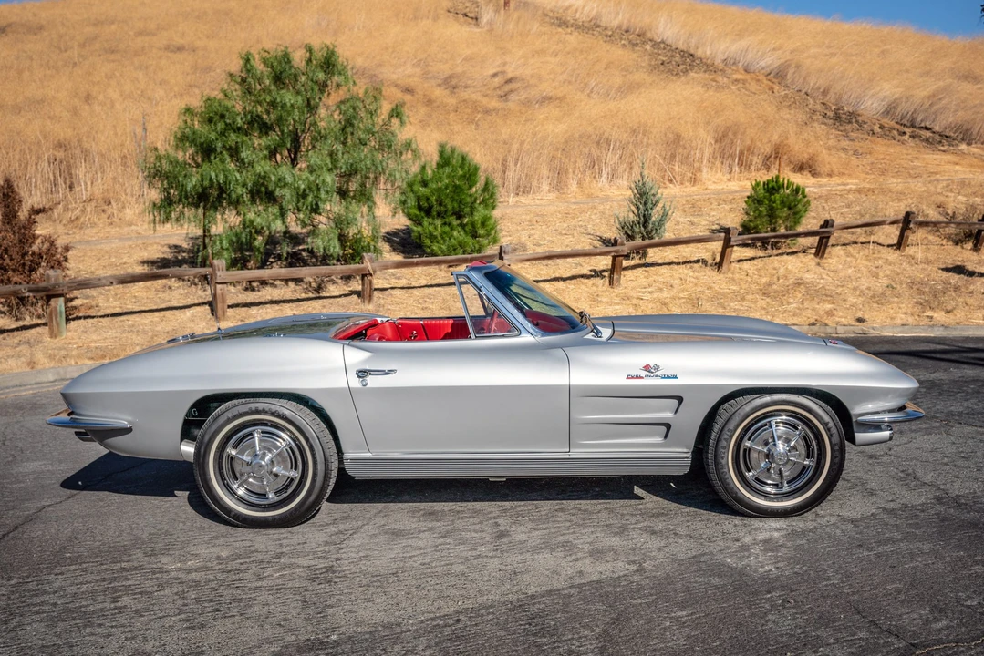 1963 Chevrolet Corvette C2 - Image 13 of 31