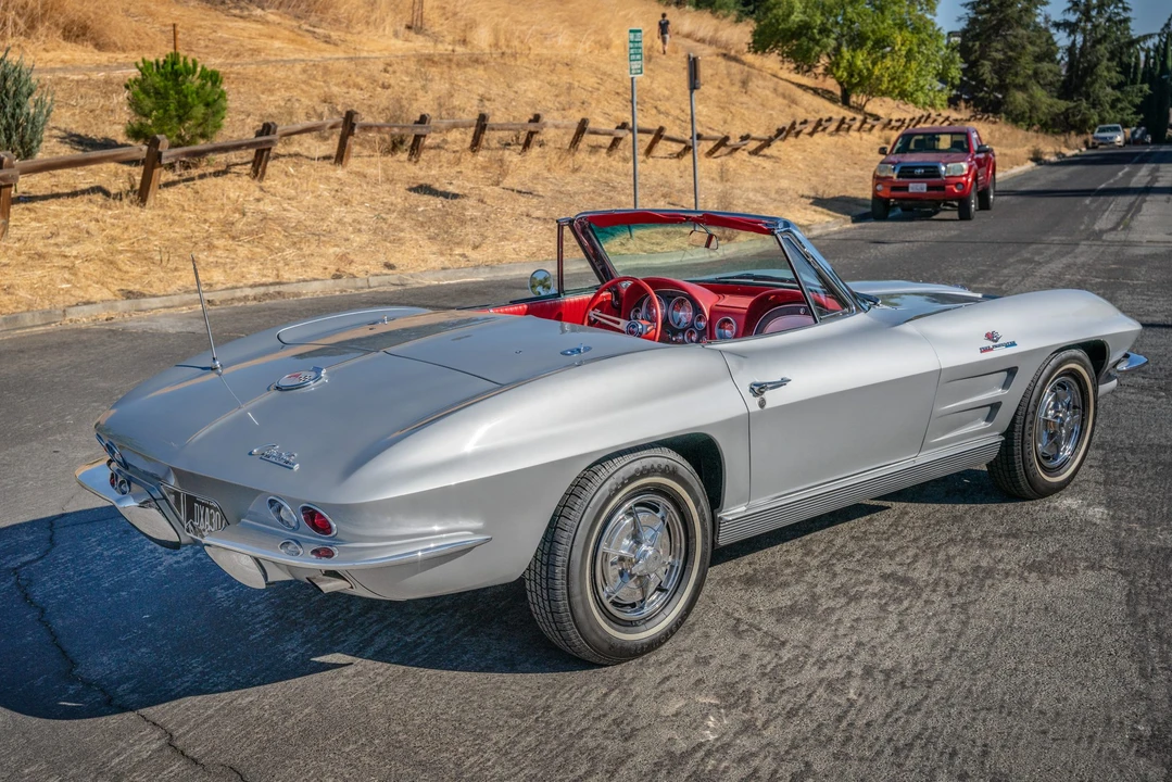 1963 Chevrolet Corvette C2 - Image 12 of 31