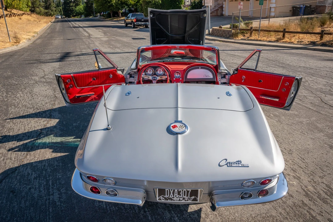 1963 Chevrolet Corvette C2 - Image 21 of 31
