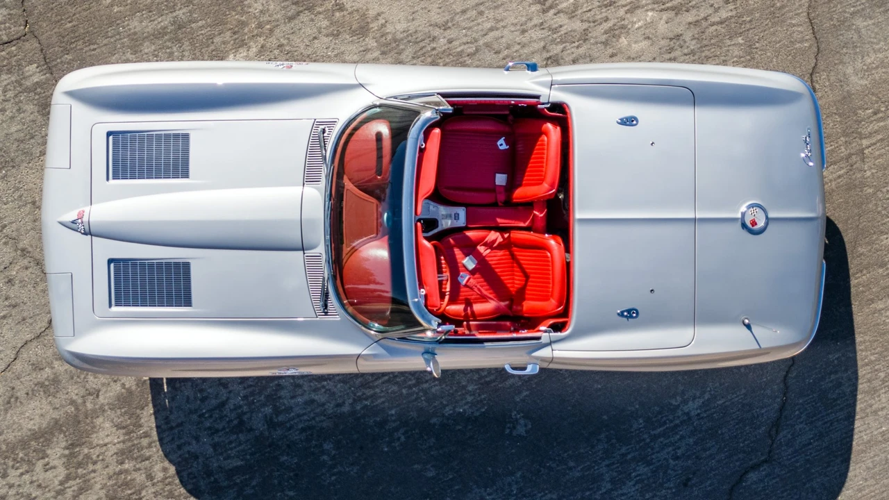 1963 Chevrolet Corvette C2 - Image 17 of 31