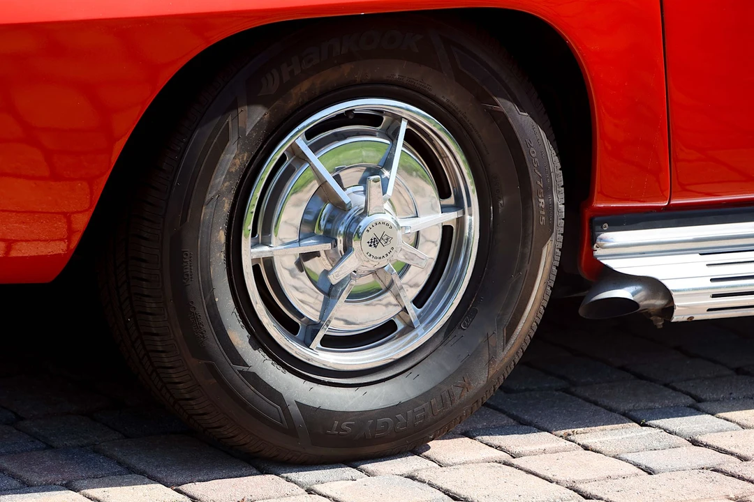 1963 Chevrolet Corvette C2 - Image 29 of 31