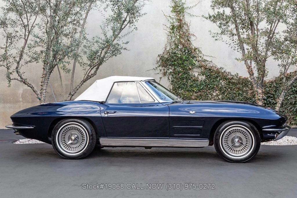 1963 Chevrolet Corvette C2 - Image 11 of 12