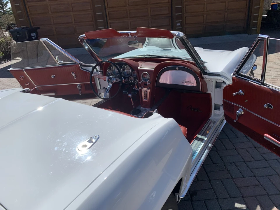 1963 Chevrolet Corvette C2 - Image 29 of 31