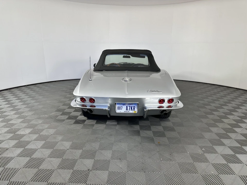 1963 Chevrolet Corvette C2 - Image 18 of 31