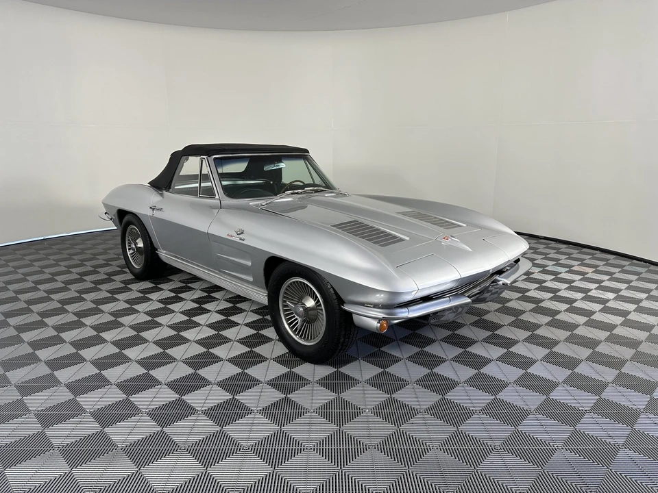 1963 Chevrolet Corvette C2 - Image 13 of 31