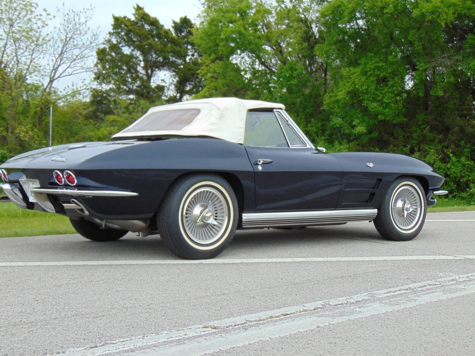 1963 Chevrolet Corvette C2 - Image 10 of 31