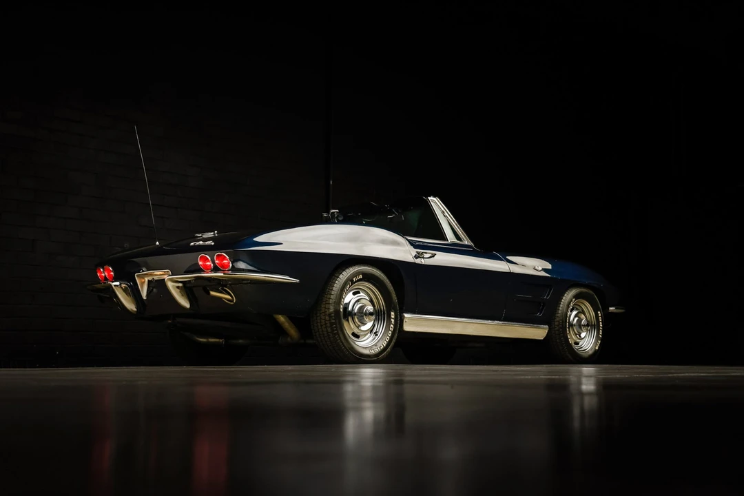 1963 Chevrolet Corvette C2 - Image 19 of 31
