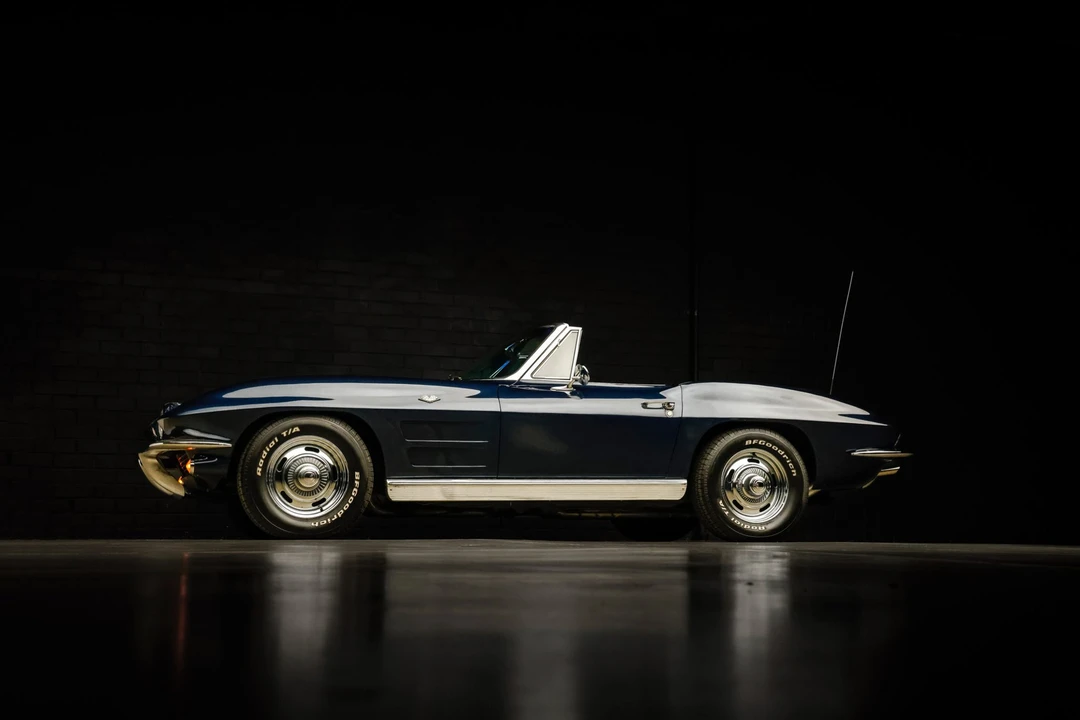 1963 Chevrolet Corvette C2 - Image 30 of 31