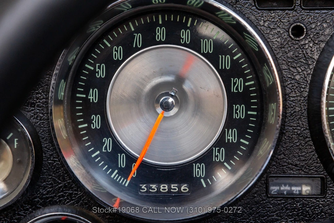 1963 Chevrolet Corvette C2 - Image 26 of 31