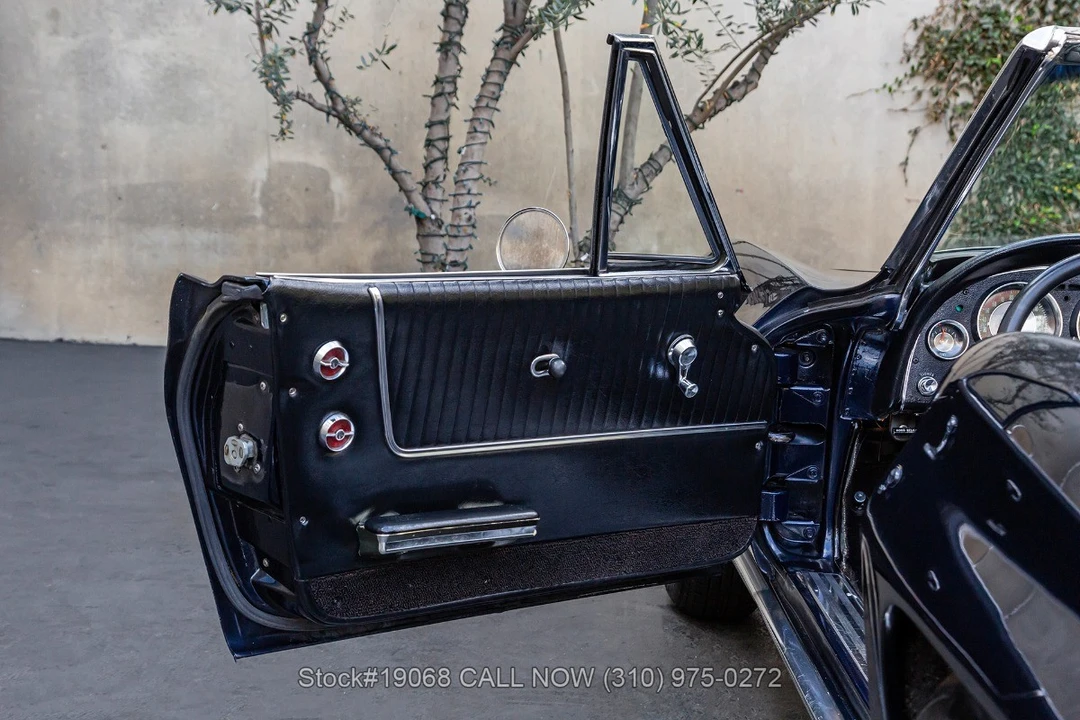 1963 Chevrolet Corvette C2 - Image 21 of 31