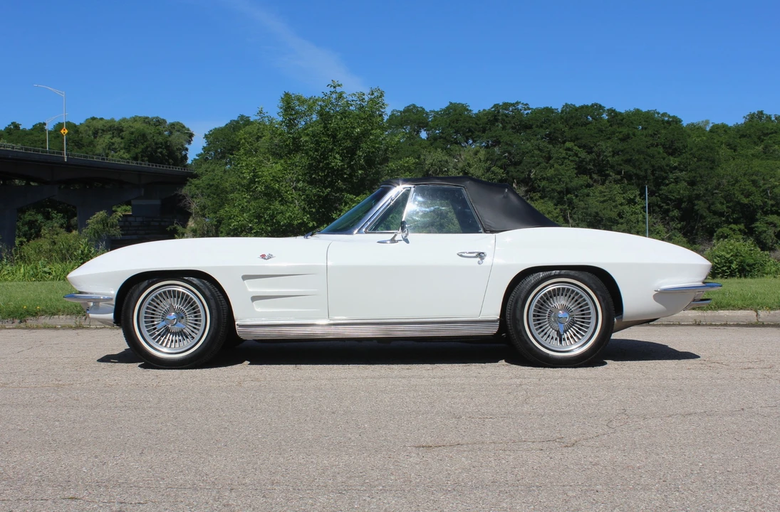 1963 Chevrolet Corvette C2 - Image 2 of 31