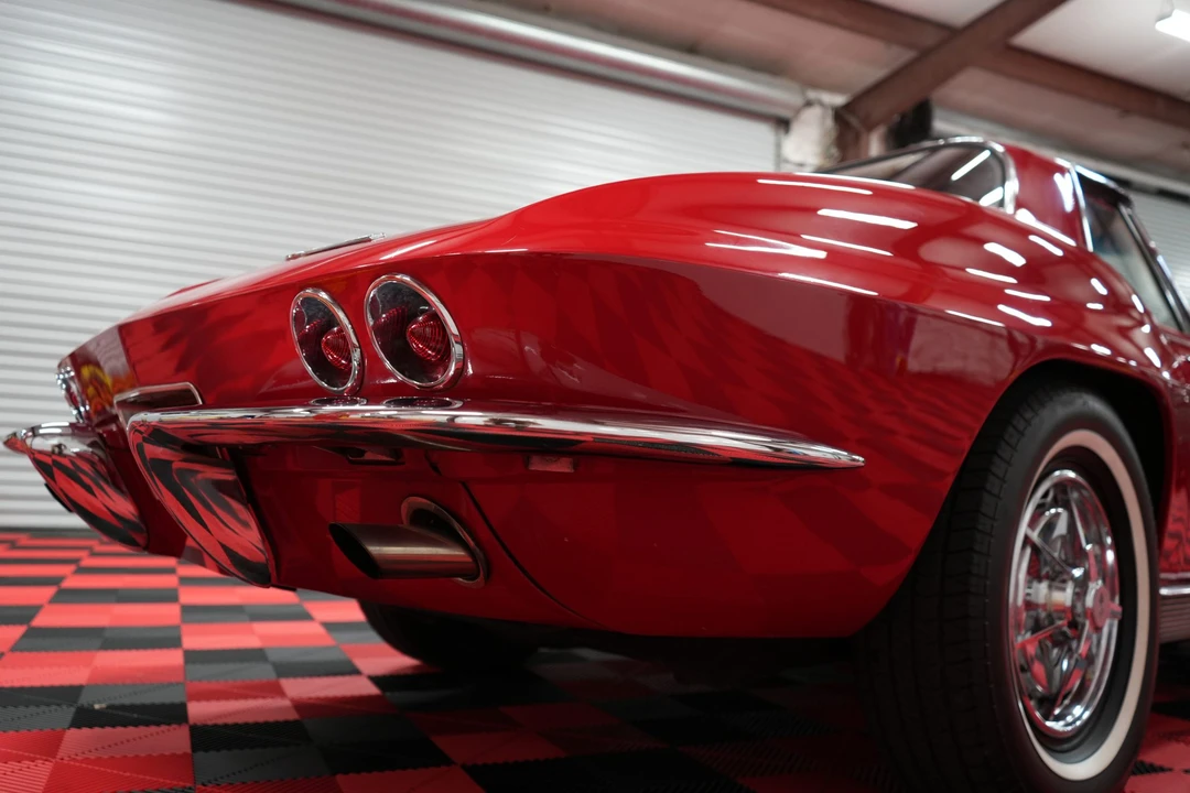 1963 Chevrolet Corvette C2 - Image 23 of 31