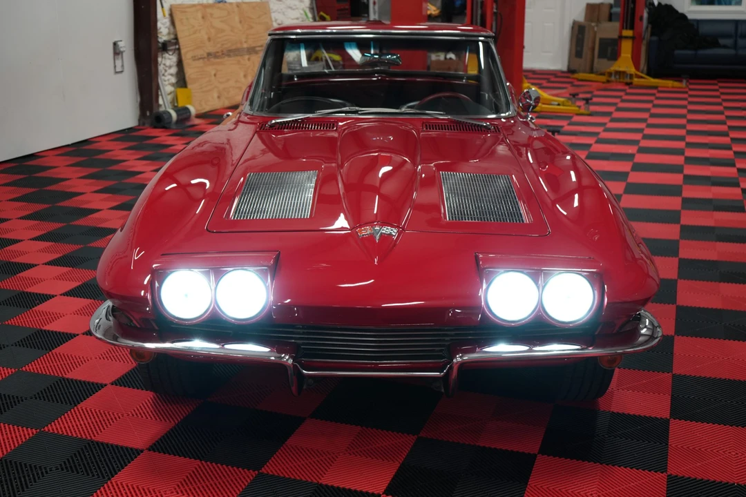 1963 Chevrolet Corvette C2 - Image 18 of 31