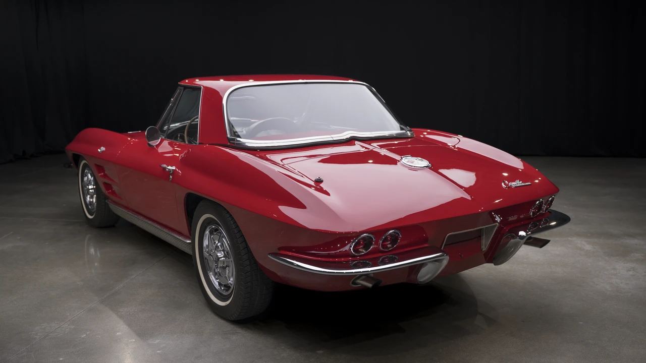 1963 Chevrolet Corvette C2 - Image 20 of 31