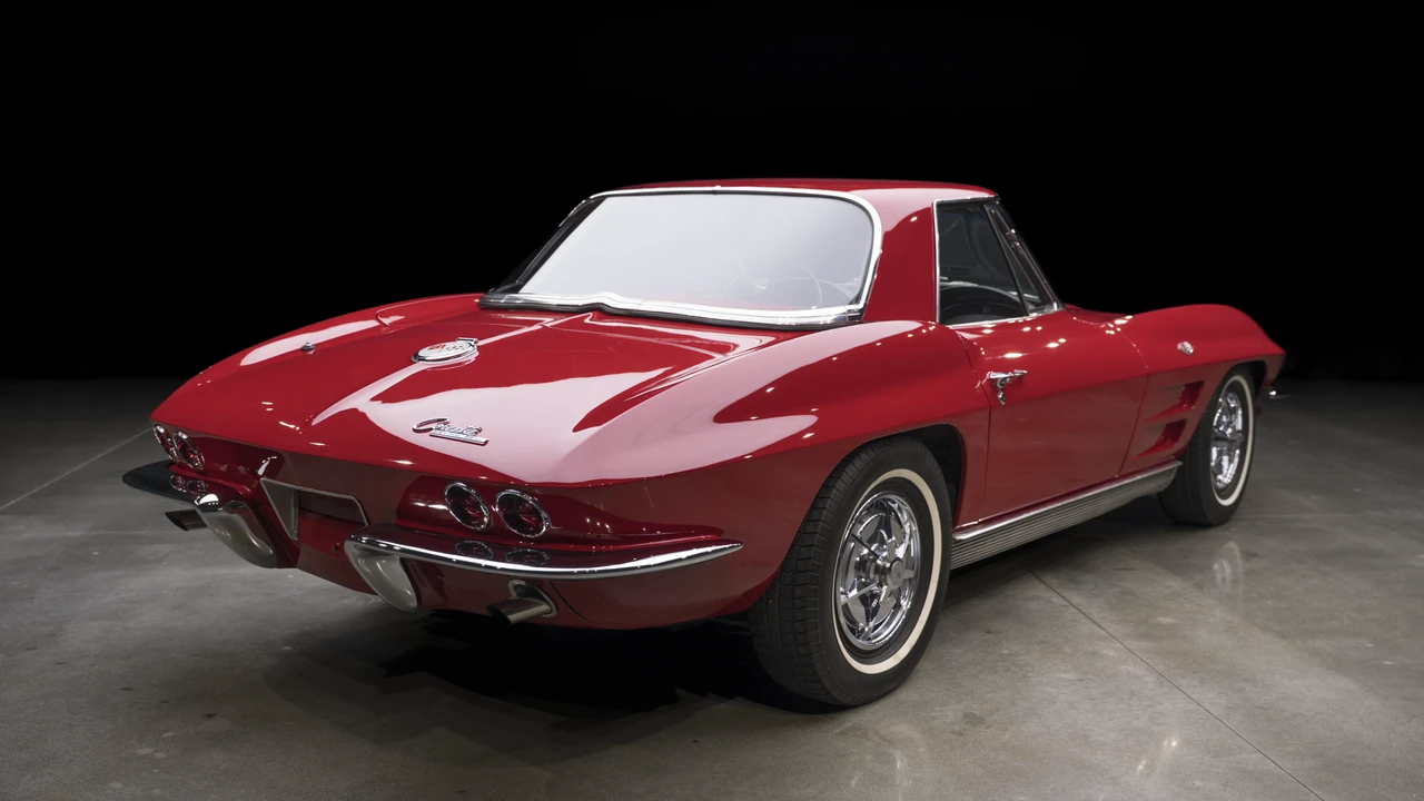 1963 Chevrolet Corvette C2 - Image 15 of 31