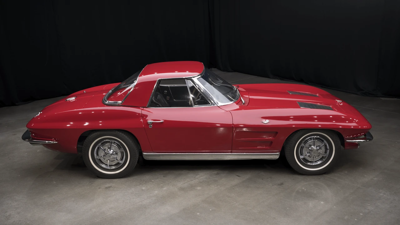 1963 Chevrolet Corvette C2 - Image 12 of 31