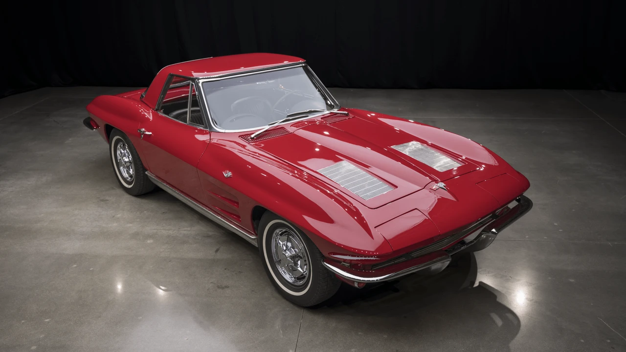 1963 Chevrolet Corvette C2 - Image 10 of 31