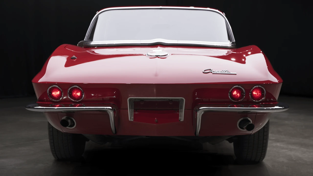 1963 Chevrolet Corvette C2 - Image 18 of 31