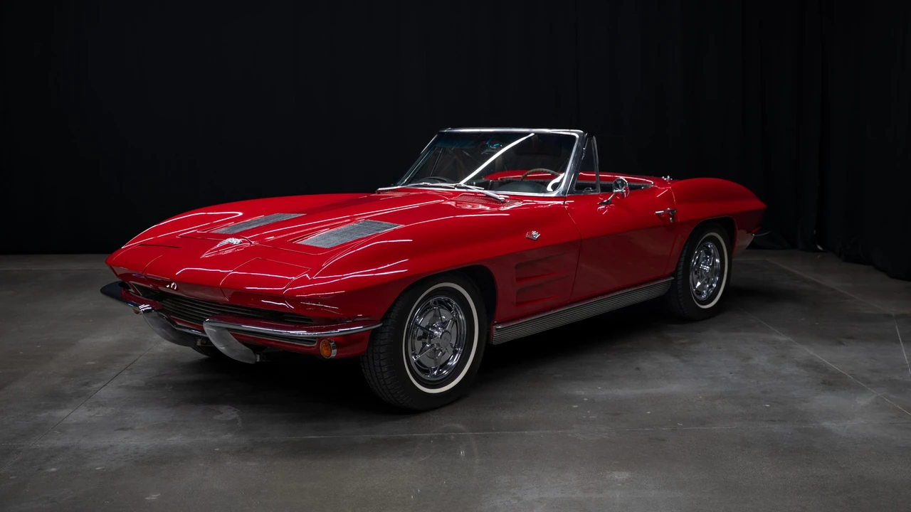 1963 Chevrolet Corvette C2 - Image 24 of 31