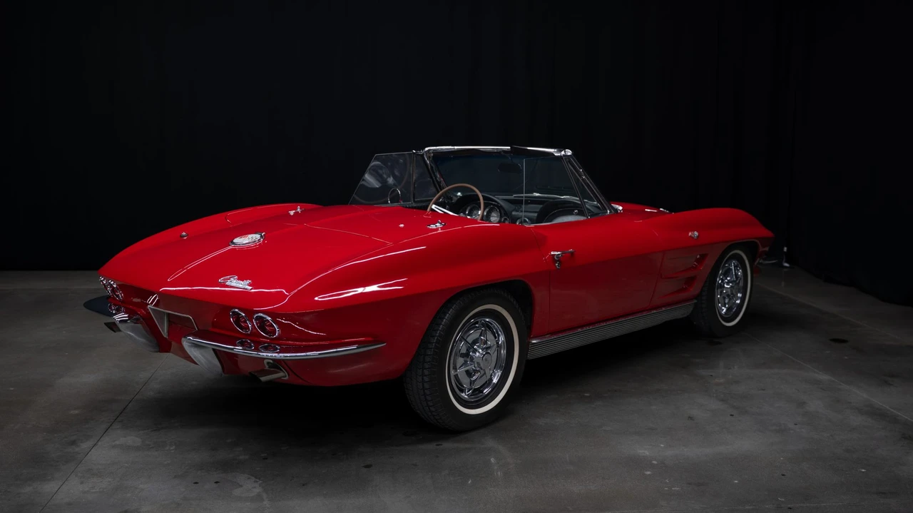 1963 Chevrolet Corvette C2 - Image 26 of 31
