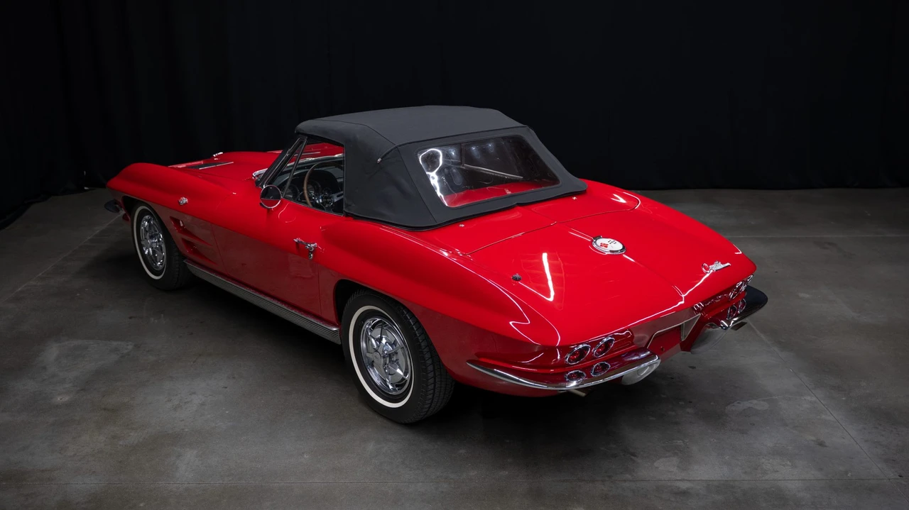 1963 Chevrolet Corvette C2 - Image 30 of 31