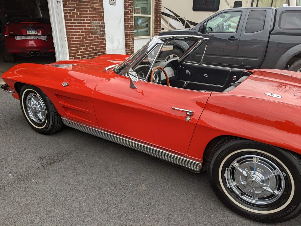 1963 Chevrolet Corvette C2 - Image 30 of 31