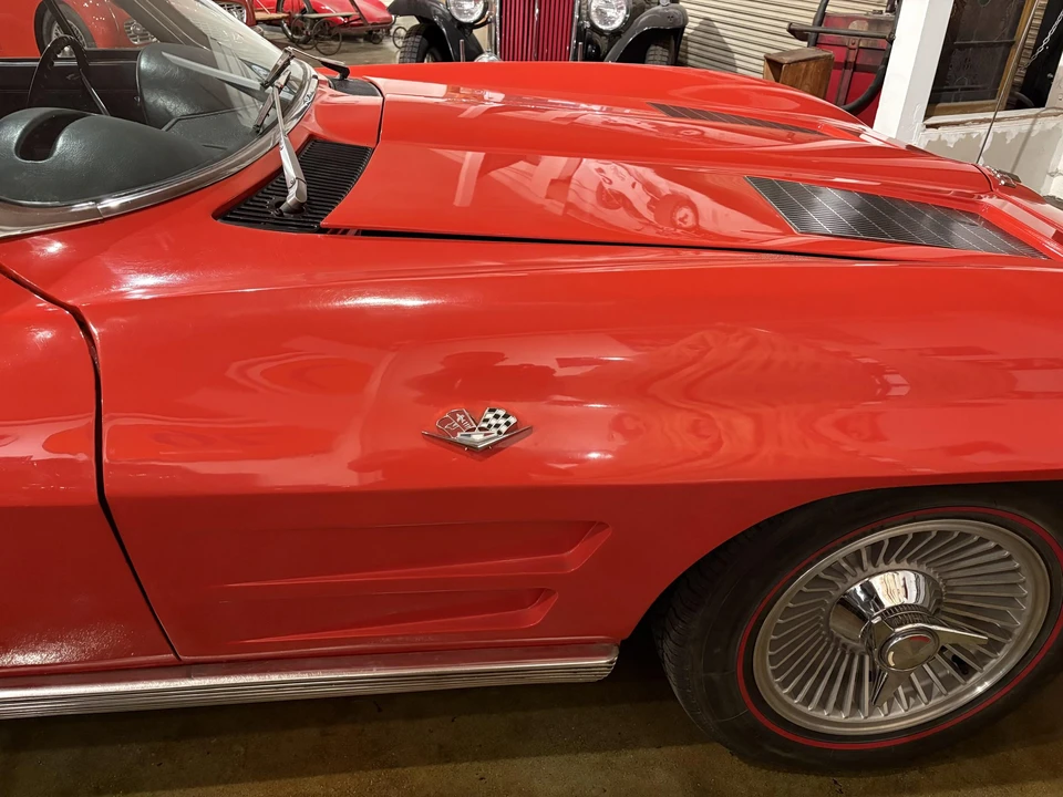 1963 Chevrolet Corvette C2 - Image 25 of 31