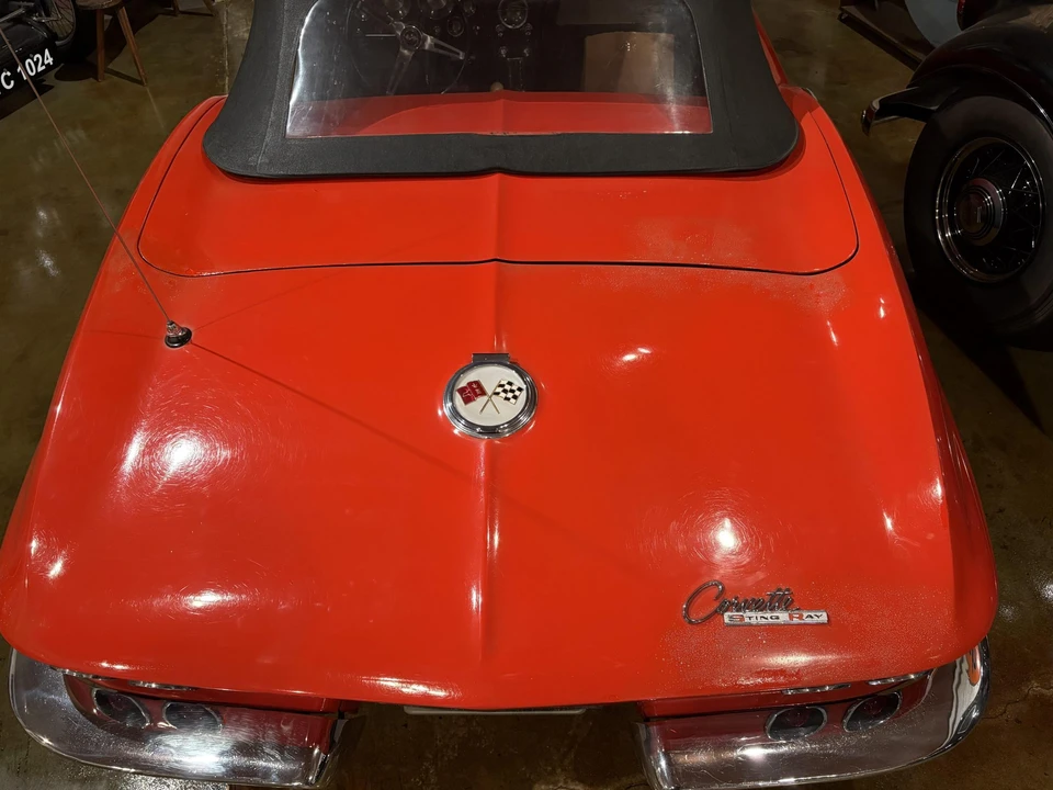 1963 Chevrolet Corvette C2 - Image 17 of 31