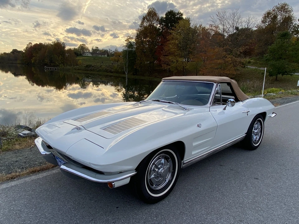 1963 Chevrolet Corvette C2 - Image 30 of 31