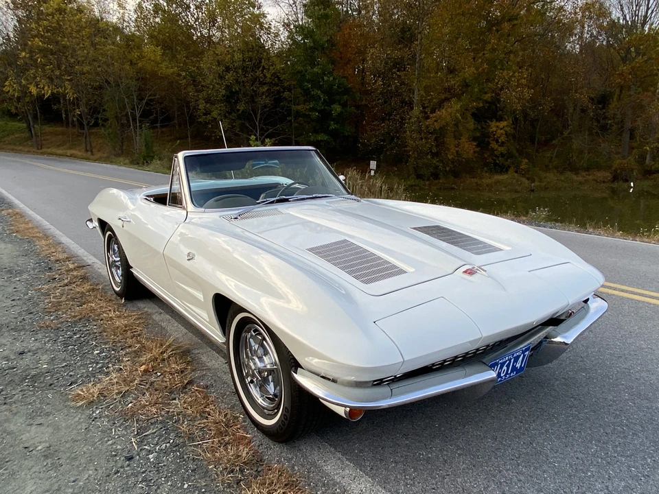 1963 Chevrolet Corvette C2 - Image 21 of 31