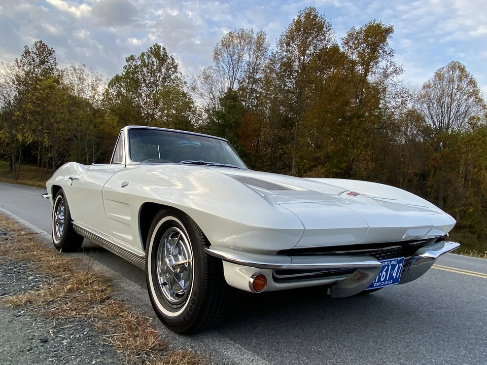 1963 Chevrolet Corvette C2 - Image 22 of 31