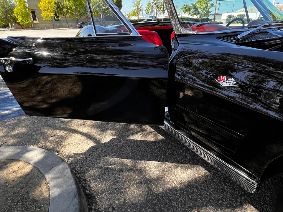 1963 Chevrolet Corvette C2 - Image 30 of 31