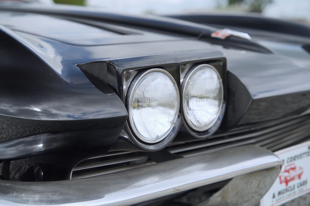 1963 Chevrolet Corvette C2 - Image 23 of 31