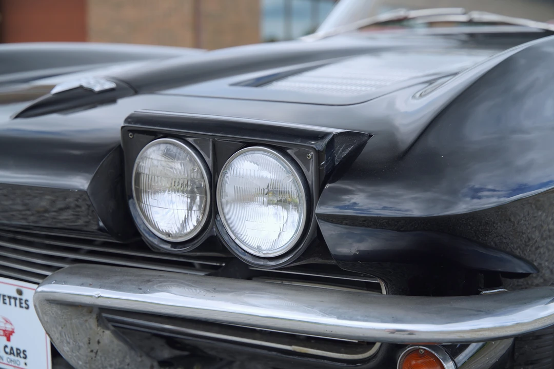 1963 Chevrolet Corvette C2 - Image 24 of 31