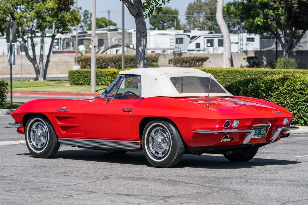 1963 Chevrolet Corvette C2 - Image 16 of 31