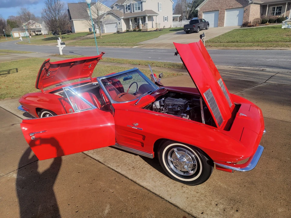 1963 Chevrolet Corvette C2 - Image 19 of 31