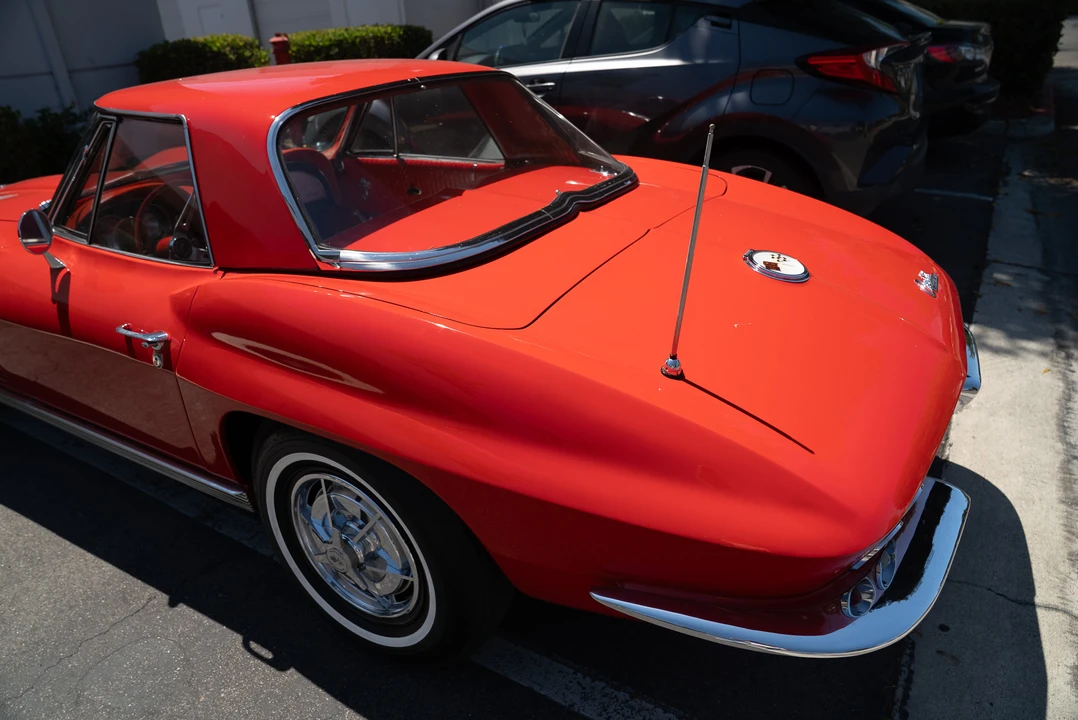 1963 Chevrolet Corvette C2 - Image 20 of 31