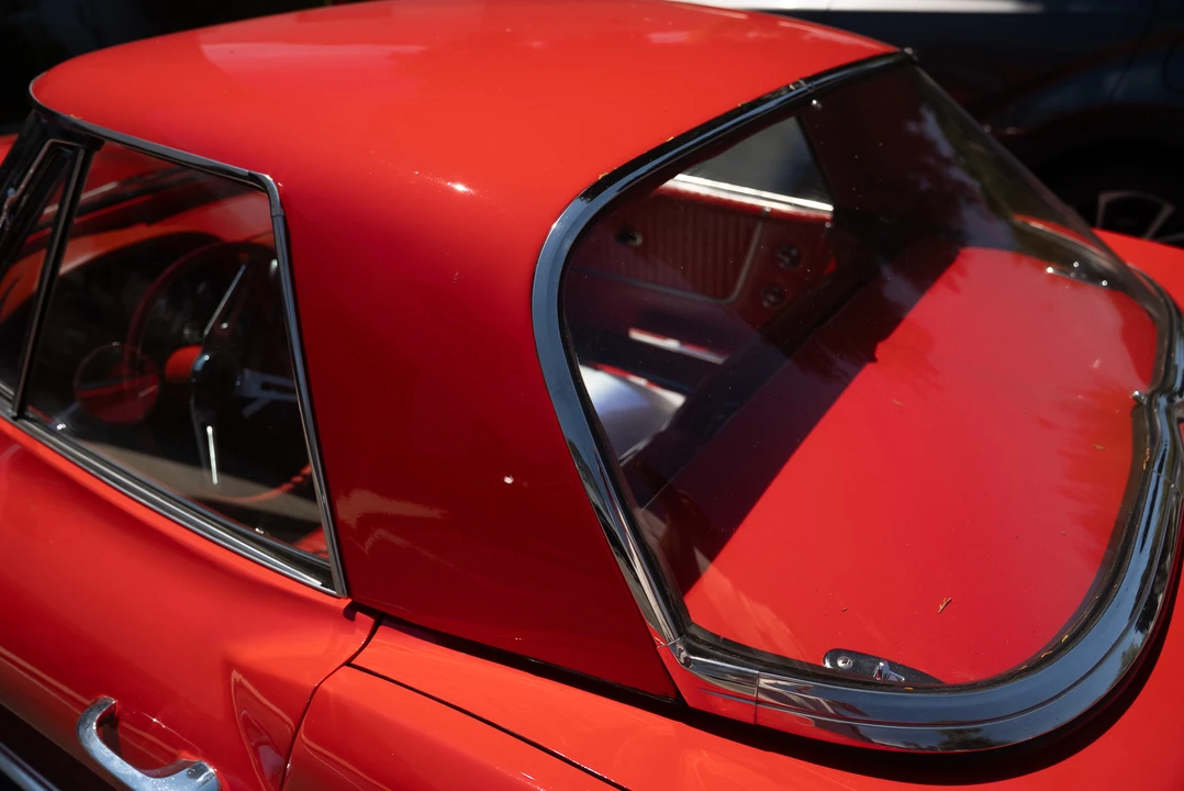 1963 Chevrolet Corvette C2 - Image 24 of 31