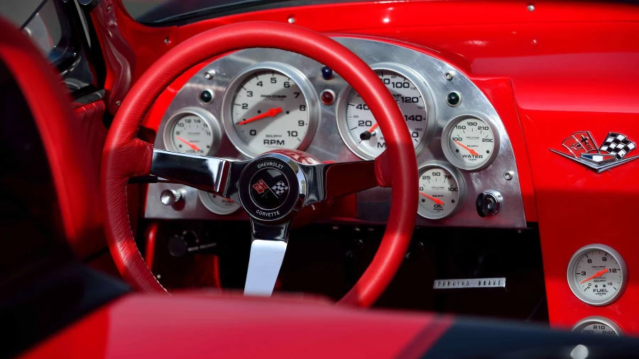 1963 Chevrolet Corvette C2 - Image 10 of 12