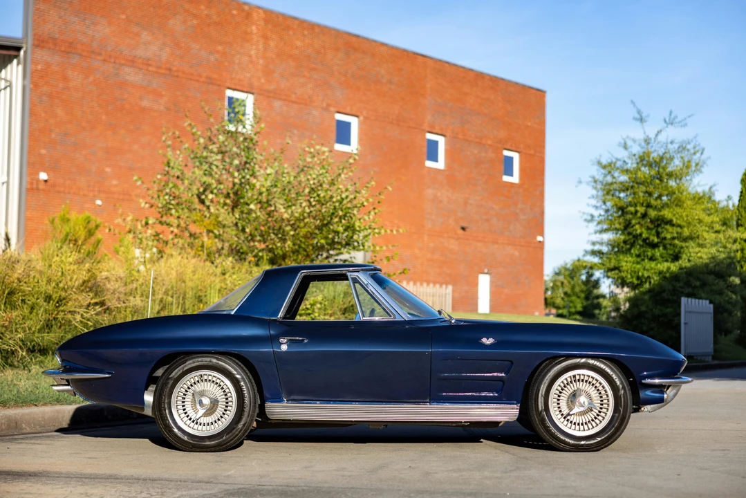 1963 Chevrolet Corvette C2 - Image 9 of 31