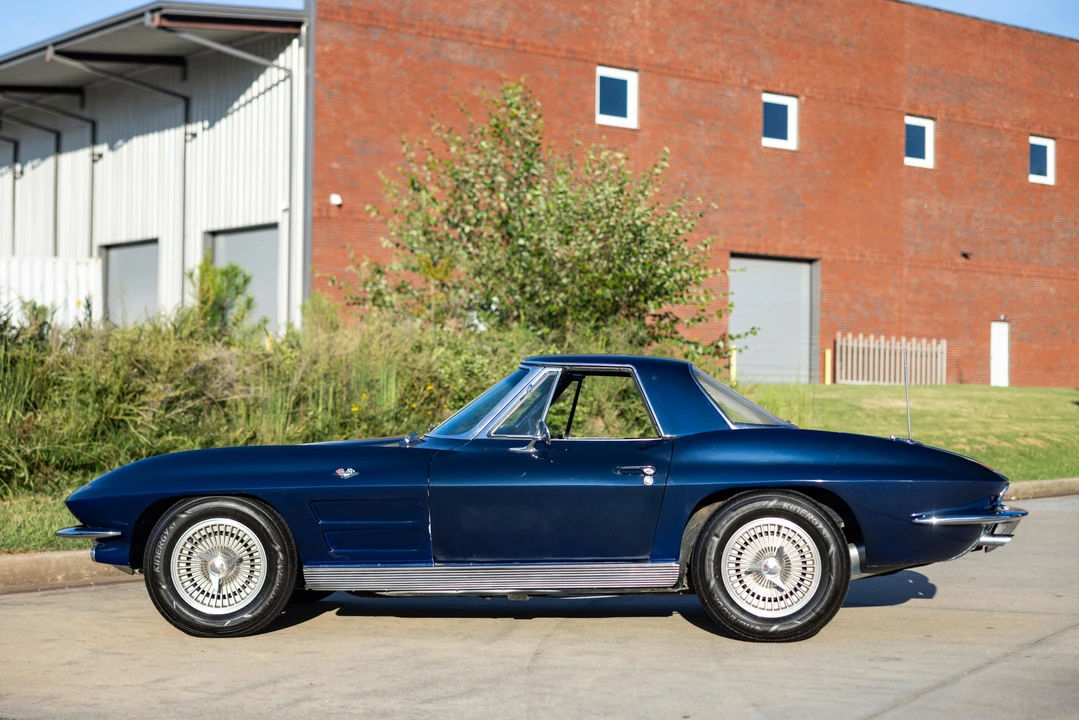 1963 Chevrolet Corvette C2 - Image 8 of 31