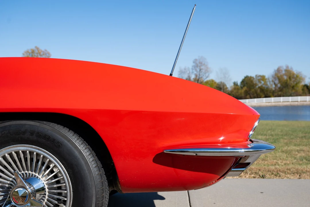 1963 Chevrolet Corvette C2 - Image 18 of 31